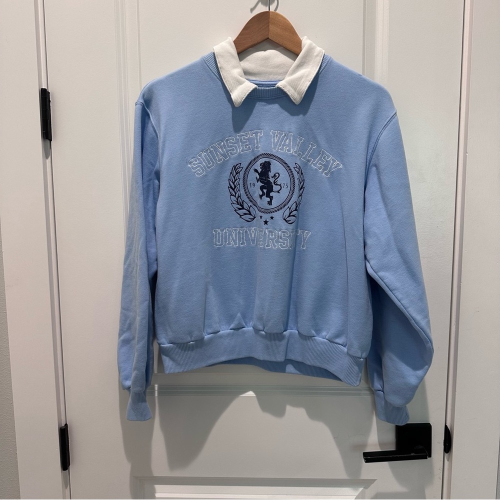 Hollister Sweatshirt Y2K Baby Blue with White Collar Preppy Style Size S Small
